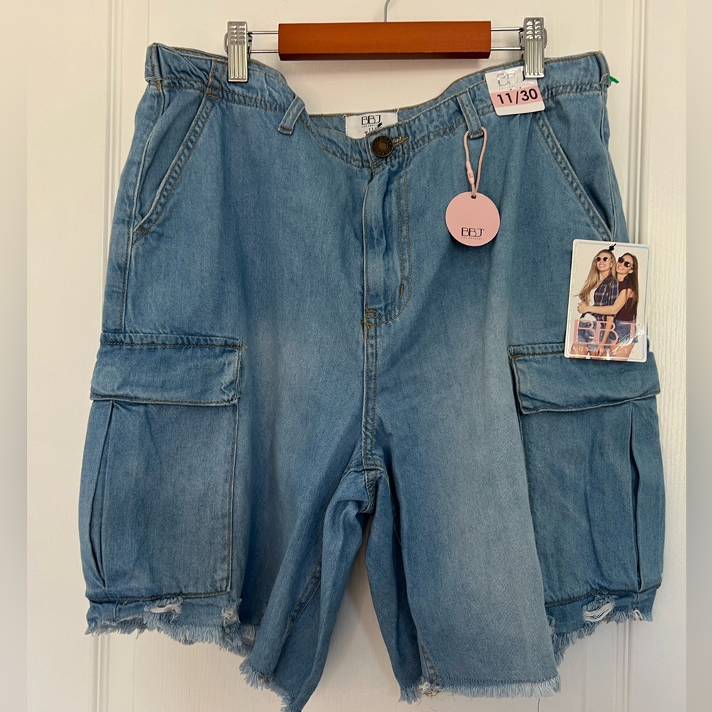 BBJ Women’s Cargo Denim Shorts | blue | 11/ 30